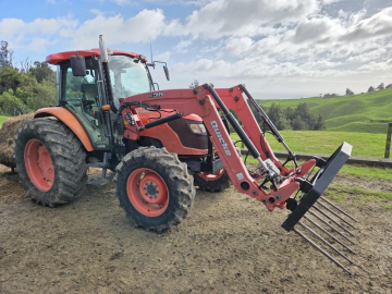Kubota M9540 Cab